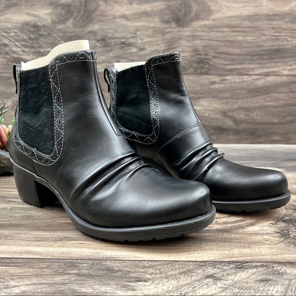 NIB Earth Denali Aspect Black Leather Pull On Ankle Bootie Boots 8M 39 - Picture 5 of 12